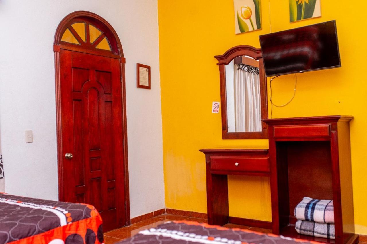 Hotel Campo Real Plus Тамасопо Екстериор снимка