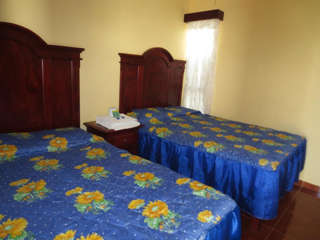Hotel Campo Real Plus Тамасопо Екстериор снимка